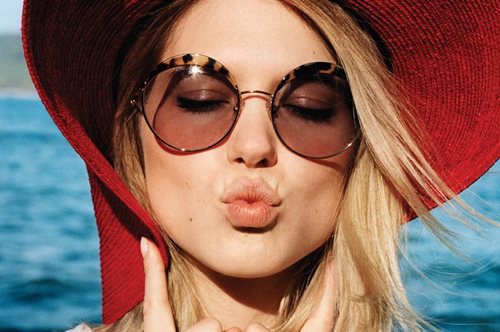 Δέκα τέλεια αντηλιακά για τα χείλη σου