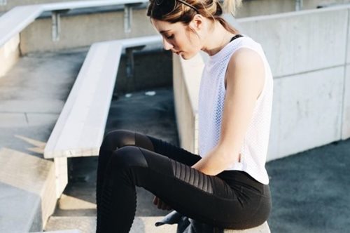 Eπιστρέφει το πιο αμφιλεγόμενο κομμάτι της γκαρνταρόμπας