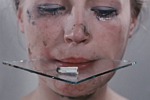 Ψύχωση 4:48: Η παράσταση-εμπειρία που ξεκινά τα μεσάνυχτα και ολοκληρώνεται το ξημέρωμα