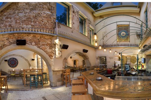 Εάν πας στα Χανιά και δεν περάσεις από τη Συναγωγή εσύ θα χάσεις