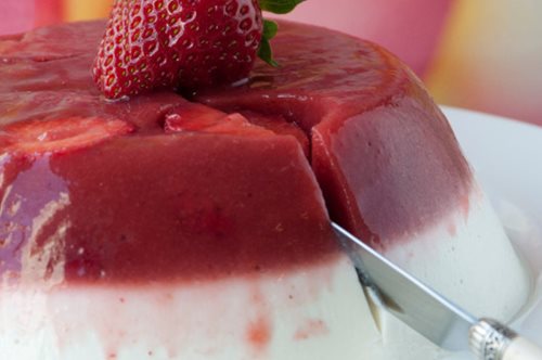 3 πανεύκολα γλυκά ψυγείου για το καλοκαίρι από τους Παρλιάρο, Πετρετζίκη και Μπαρμπαρίγου