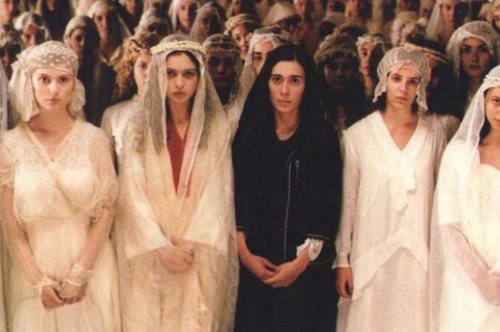 Που βρίσκεται και πώς είναι σήμερα η Βικτώρια Χαραλαμπίδου από τις Νύφες και το Έτσι Ξαφνικά; 