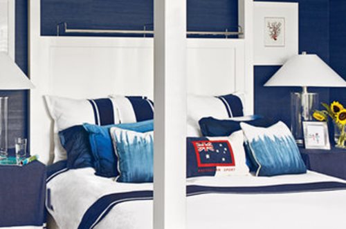 10 μπλε κρεβατοκάμαρες που θα σας ξετρελάνουν. Μπλε είναι το χρώμα του καλοκαιριού