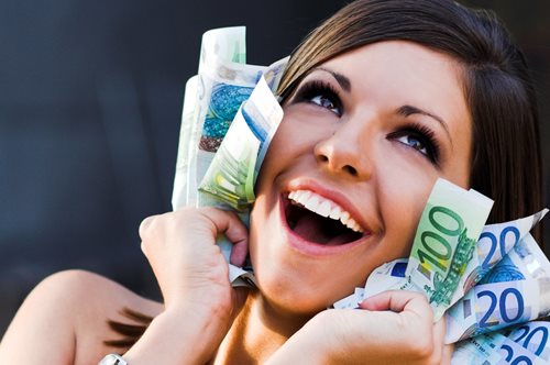 Πώς να βγάλετε χρήματα μέχρι τον 15αύγουστο