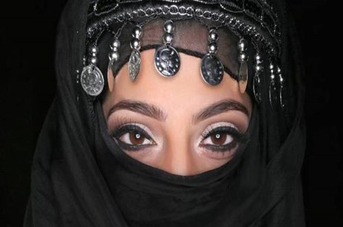 Nadia Ali: Η μουσουλμάνα πορνοστάρ με τη χιτζάμπ 