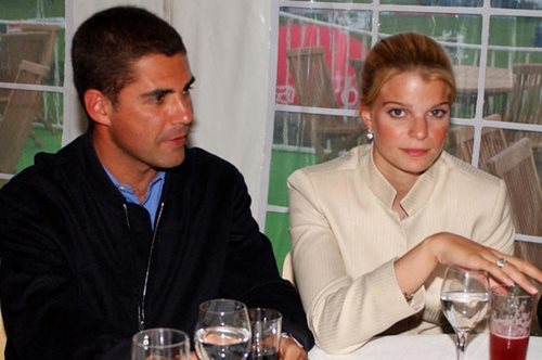 Τον δικηγόρο των celebrities προσέλαβε η Αθηνά Ωνάση για το διαζύγιό της