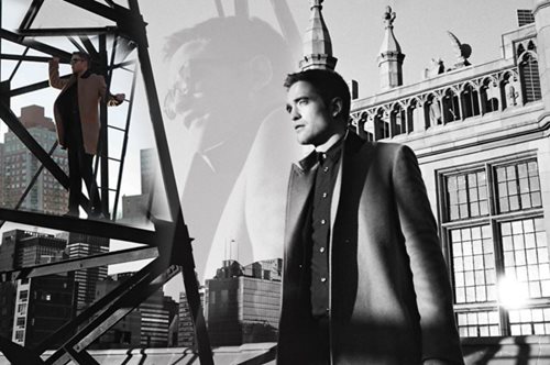 Ο Ρόμπερτ Πάτινσον πρωταγωνιστεί στη νέα διαφήμιση του Dior και αναστατώνει τον γυναικείο πληθυσμό