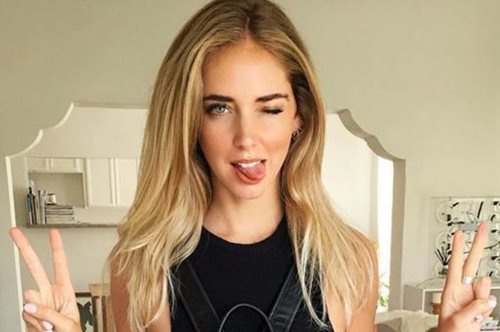 Αν γκρινιάζετε για την ντουλάπα σας, δείτε της Κιάρα Φεράνι. Βασιλεύει το χάος