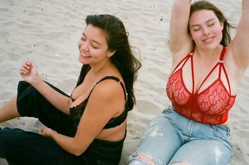 Μια εταιρεία εσωρούχων που δεν αναφέρεται στα εσώρουχα σαν να είναι τρόπαια των αντρών 