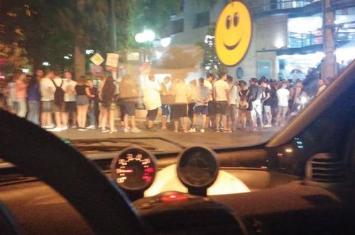 Φρενίτιδα και ουρές στα γυμναστήρια που είχαν για μία μέρα ετήσια συνδρομή 48€