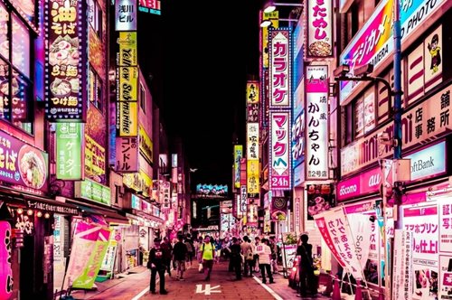 Λαμπερό Τόκιο: Η Ιαπωνική πρωτεύουσα όπως δεν την έχετε ξαναδεί 