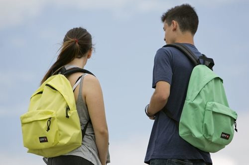 Το Taxibeat χαρίζει μόνο σήμερα, σακίδια για το σχολείο