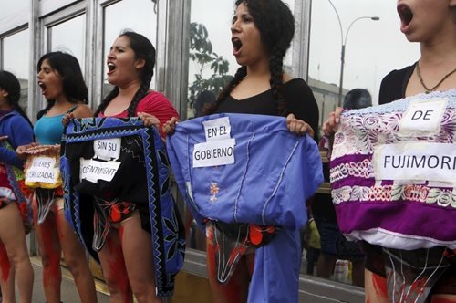 Οι γυναίκες του Περού που στειρώθηκαν από την κυβέρνηση του '90 επιτέλους μίλησαν