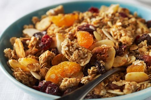 Φτιάξε μόνη σου γκρανόλα για να συνοδεύεις το γιαούρτι ή το γάλα σου
