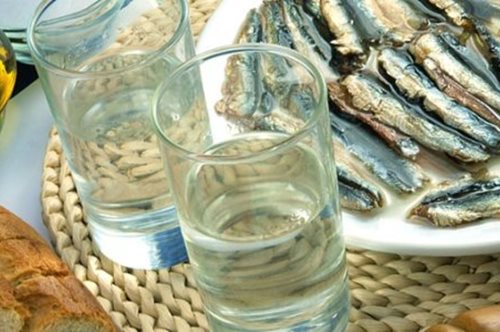 Γιατί τα τσιπουράδικα του Βόλου είναι τελείως διαφορετικά από τα υπόλοιπα στην Ελλάδα