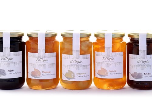 Στο entopio.gr οι Γάλλοι παραγγέλνουν γλυκό του κουταλιού, οι Έλληνες ρεβίθια Δομοκού