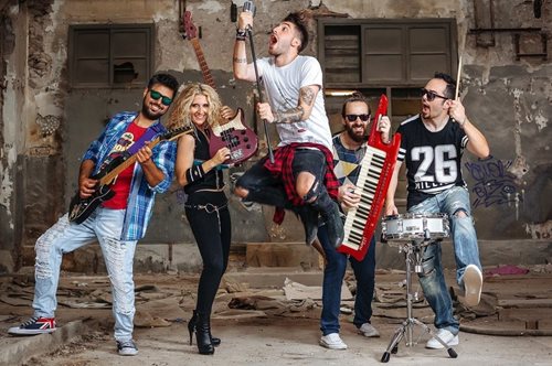 Οι Gazoza δεν είναι συγκρότημα, είναι project. Έτσι αυτοσυστήνονται 