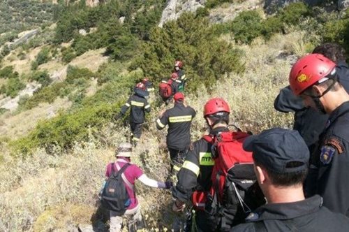 Θρίλερ με την εξαφάνιση του 21χρονου στη Φωκίδα. Ενημέρωσε ότι είναι τραυματίας