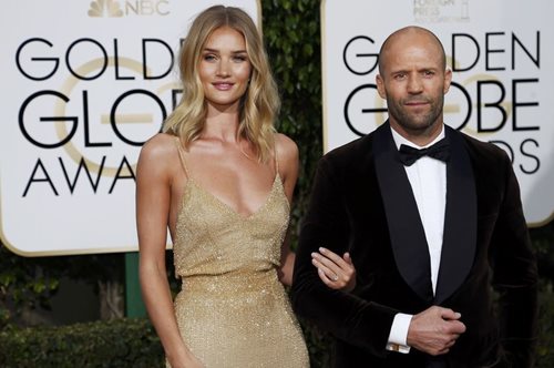 Τι δεν έπρεπε να φορέσει η Rosie Huntington στις Χρυσές Σφαίρες;