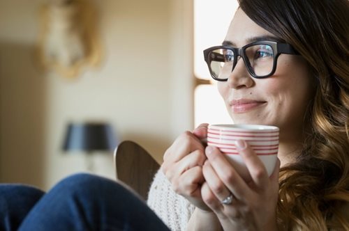 Πίνω πάνω από 4 καφέδες την ημέρα. Υπάρχει περίπτωση να αυξηθεί η κυτταρίτιδά μου;