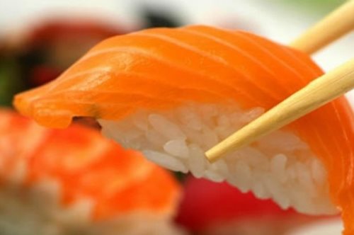 Στο Furin Kazan, μπορείς να φας και σούπα miso και nigiri και salmon tataki με μόλις 15,50€ 