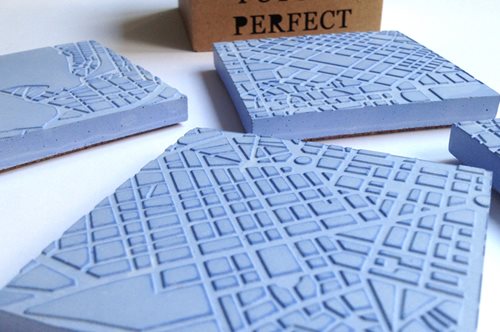 Οι Ελληνίδες ιχνηλάτισσες της μόδας και του design αποτυπώνουν real χάρτες σε ρούχα και αντικείμενα