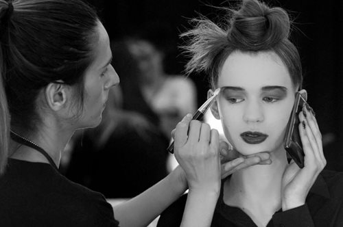 Η essence προτείνει: το ματ είναι μόδα, αγαπήστε το