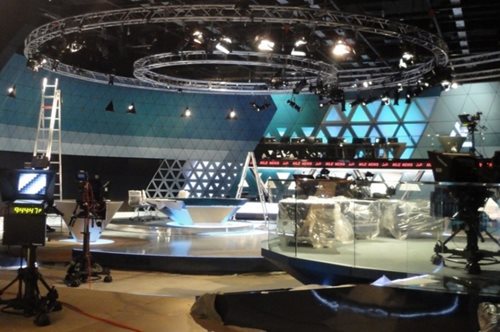 Γνωστός δημοσιογράφος πάλι στον ΣΚΑΪ. Ιστορική εκπομπή του Mega θα αναβιώσει στο κανάλι του Φαλήρου