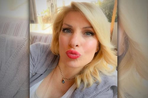 Κάποιος φωτογράφησε την κοιλιά της Ελένης Μενεγάκη και το πάνελ της Καινούργιου έδωσε ρέστα