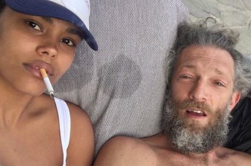 H νέα σύντροφος του Βενσαν Κασέλ είναι 19 και δεν μοιάζει καθόλου με τη Μπελούτσι