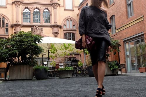 Είτε είσαι 20 είτε 70 η pencil φούστα θα σε βγάλει ασπροπρόσωπη σε όλες τις περιστάσεις