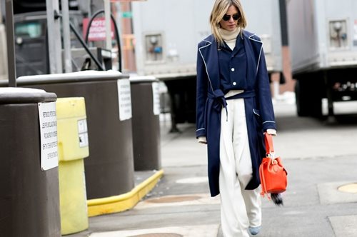 Ένα ρούχο που φοράς για να κοιμηθείς είναι το πιο hot πανωφόρι φέτος 