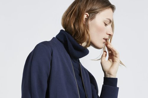 Δείτε τη νέα συλλογή της Everlane που έχει 6.460 άτομα σε λίστα αναμονής