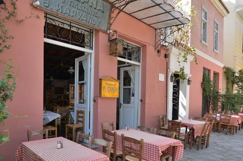 Πέντε ταβερνάκια της Αθήνας που όλοι αγαπήσαμε και συνεχίζουμε να αγαπάμε 