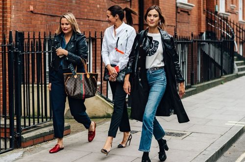 To ίντερνετ ουρλιάζει για αυτό το αμφιλεγόμενο trend που φοράνε όλες φέτος