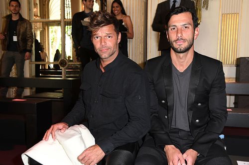 O Ρίκυ Μάρτιν παντρεύεται τον αγαπημένο του από τη Συρία