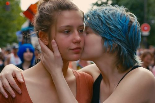 Καμιά γυναίκα δεν είναι απολύτως στρέιτ