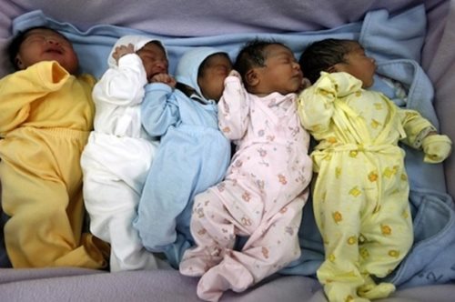 Πόσο εύκολο είναι να αγοράσεις ένα μωρό στη Μαλαισία