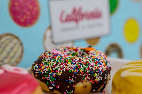 California Donuts: Δεν θα τα χορταίνεις