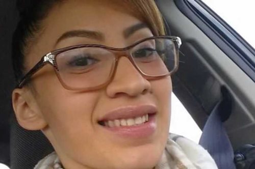 Ιδιοκτήτρια καφέ προσλαμβάνει έναν άστεγο, μόλις τον πλήρωσε όμως εκείνος έκανε κάτι απίστευτο 