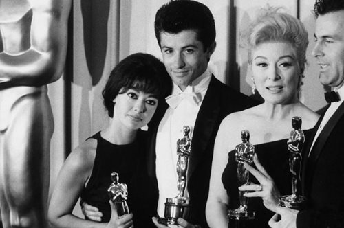 Τζορτζ Τσακίρης: Ο Έλληνας που κατέκτησε Όσκαρ και Χρυσή Σφαίρα για το West Side Story 