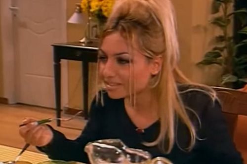 The Voice: Αγνώριστη η Τζόαν από τα Εγκλήματα. Εμφανίστηκε στη σκηνή και εντυπωσίασε