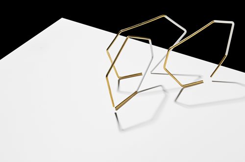 Τρελαθήκαμε με το unisex, πολυμορφικό γούρι του 2017 δια χειρός Γιάννη Σεργάκη