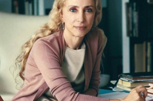 Πέθανε το ιερό τέρας της Μόδας και διευθύντρια της Ιταλικής Vogue Φράνκα Σοτσάνι