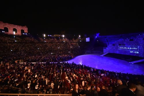 Intimissimi On Ice: Μια μαγική βραδιά που έφερε τα Χριστούγεννα πιο γρήγορα 