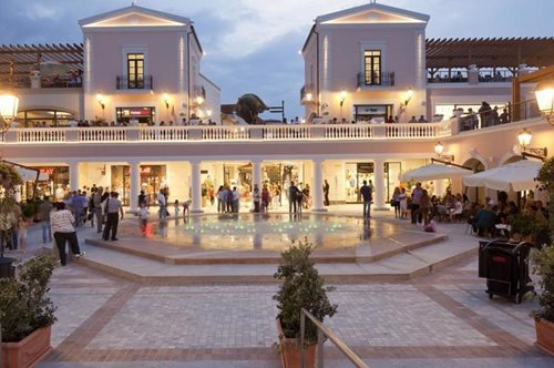  Ώρα για εκπτώσεις. Αυτά είναι τα καλύτερα στοκατζίδικα της Αθήνας. Τσέκαρε πριν ψωνίσεις