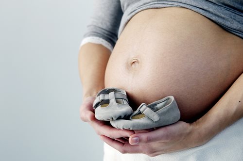 Η αυξανόμενη ηλικία των νέων μαμάδων είναι για καλό