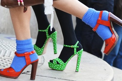 Τελικά φοράμε πέδιλα το χειμώνα; Πώς, πού και πότε;  