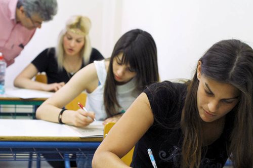 Αλλαγές στην εκπαίδευση, διετές Λύκειο και Πανελλήνιες