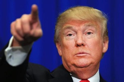 Ποιος Έλληνας τραγουδιστής θα βρεθεί στην ορκωμοσία του Τραμπ; 